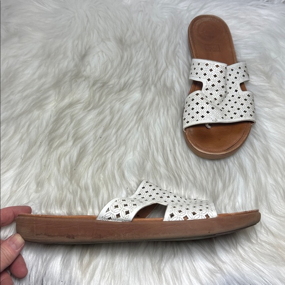 Fitflop H-Bar Women's White Sandals Sz 11 - Picture 2 of 7